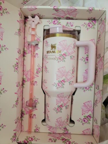 The Stanley X LoveShackFancy Holiday Quencher Rosa Beaux Pink photo review